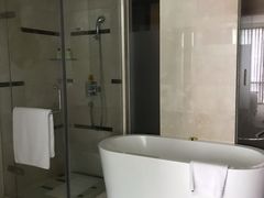 -青岛海尔洲际酒店