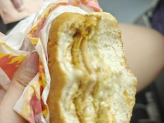 -麦当劳(上海虹桥站30B检票口楼上)