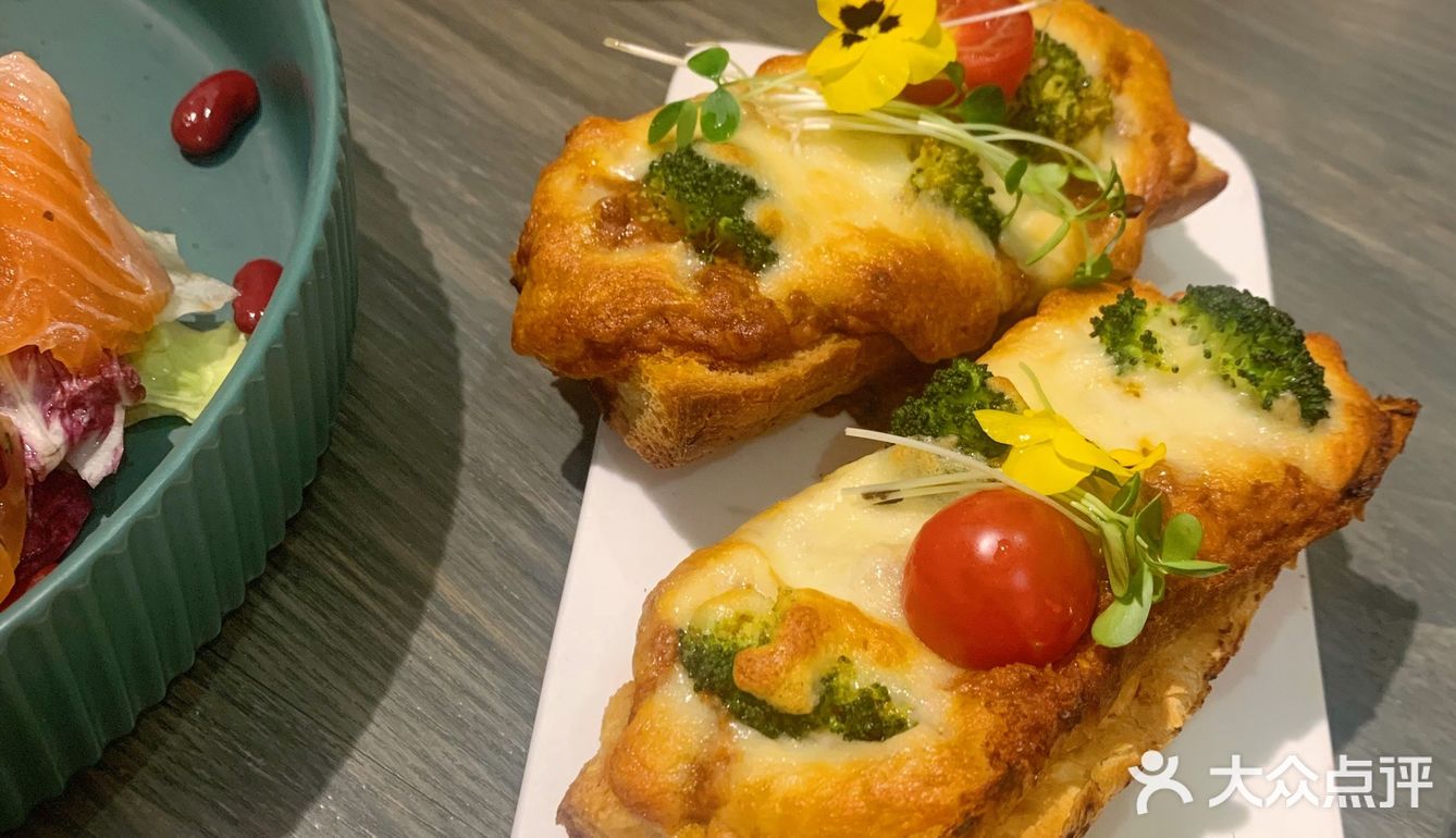 很适合妹子拍照。里面不仅有两人座