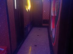 -路边边.炒菜烧烤.音乐餐厅(良乡长虹店)