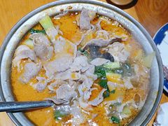 -娜仁图雅蒙古美食村(33小镇店)