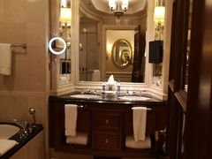 -广州富力丽思卡尔顿酒店