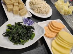 -楼外楼大刀肉传统火锅居(幸福街店)