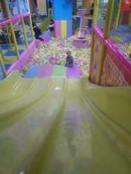 -哈尼兔家庭乐园(开发区万达店)