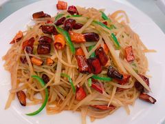 酸辣土豆丝-那达慕蒙古风味酒楼
