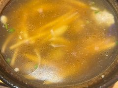 -有红鸡毛店·砂锅菜(抚琴夜市店)
