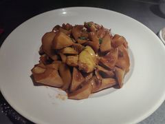 -吴越荣记苏州菜·松鼠桂鱼100%活鱼现做(斜塘老街店)