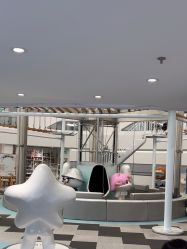 -MINI MARS 移动的空间站乐园·餐饮·派对(浦东金桥店)