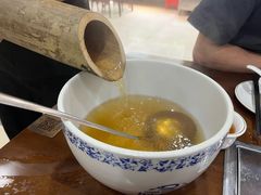 -胡须哥网红竹筒菜