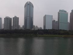 -万绿园