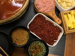 -沸炉重庆老火锅(军事博物馆店)