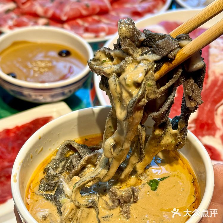 终于在上海找到正宗的铜锅‼️