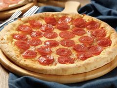 美食腊肠披萨-达美乐比萨(东建路店)