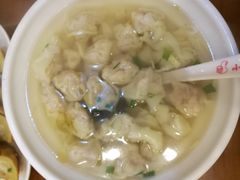 鲜肉小馄饨-小姜锅贴(凤凰街店)