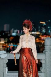 -烟雨江南汉服体验馆