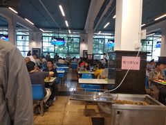 -同济大学本部学苑饮食广场