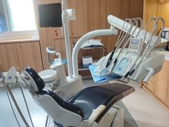 -上海仁爱医院口腔科 · 种植