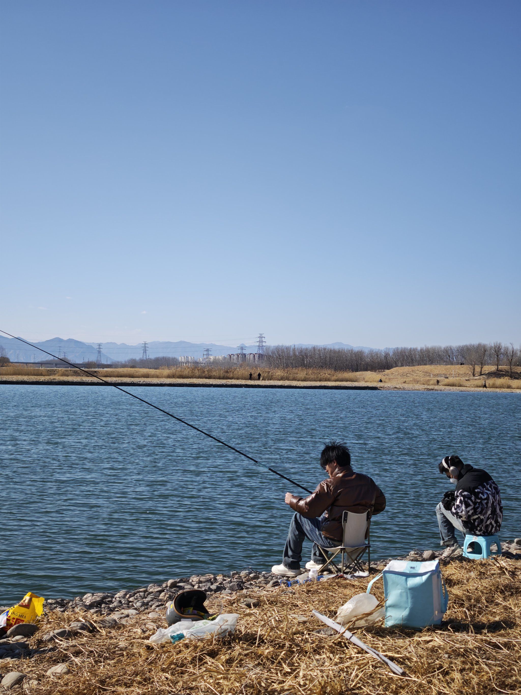 n 
周末我赶紧约上小伙伴,直奔沙河水库