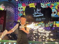 -Famous肥猫墨西哥音乐餐吧(五棵松华熙LIVE店)