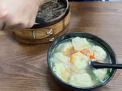 三鲜大馄饨-万寿斋(山阴路店)