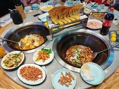 -山河屯铁锅炖·非遗东北菜(南山店)
