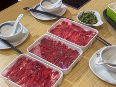 -杨老板·海鲜集市火锅·鲜切牛肉(中防万宝店)