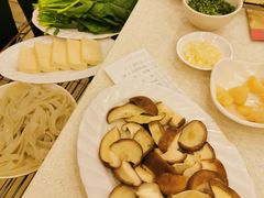 -八先生涮肉房(三里河店)