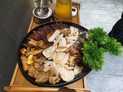-一朵菌·野生菌探索家火锅(南亚店)