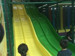 -蒙特利亲子乐园