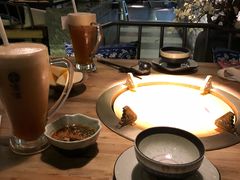 -湊湊火锅·茶憩(杭州湖滨银泰in77店)