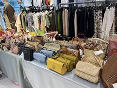 -MFO时尚折扣店
