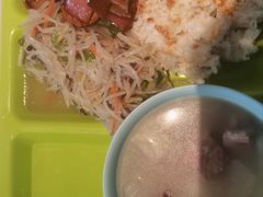 -同济大学本部学苑饮食广场