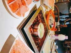 -二荆条·蜀鲜汇城市森林火锅