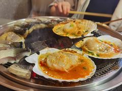 -围炉肉舍•炭烤活鳗•丹东海鲜烤肉(步行街店)