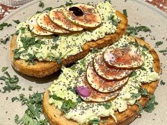 无花果手撕鸡肉tapas-Toris(LuOne凯德晶萃广场店)
