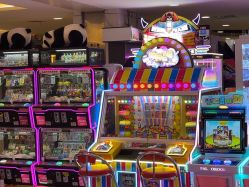 -Fang Fang Monkey·方方猴(国瑞购物中心店)