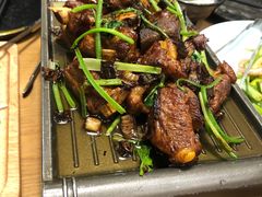 -海派美食·家宴海鲜青岛菜·石锅鲽鱼头(东方城店)