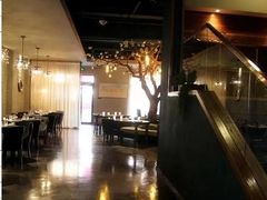 -梧桐树下(云锦世家店)