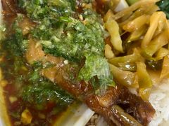 -广香烧腊快餐店