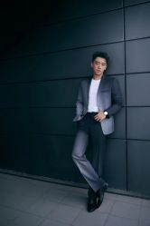 -变画·发型STUDIO