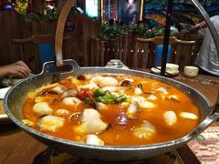 -老滇山寨•云南特色菜•地方菜•民族风情歌舞表演(金碧店)