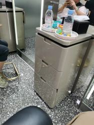-Tloml salon