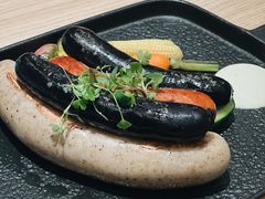 -杏荟旋转餐厅(广州爱群店)