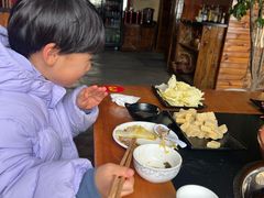 -果松木炭酸菜铜火锅·外婆参鸡汤