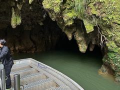 -怀托摩萤火虫洞