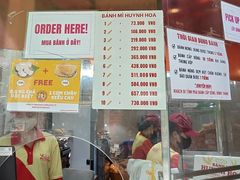 -Bánh Mì Huynh Hoa
