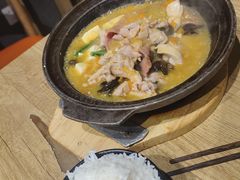 -极有家小鱼小鸡石锅煲(佳兆业店)