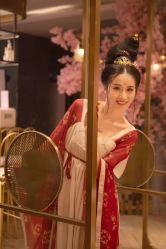 -盘子女人坊生日照·摄影馆(浦东店)