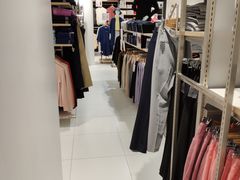 -优衣库(上海正大广场店)