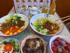 -大嘻咹biangbiang面(历史博物馆店)